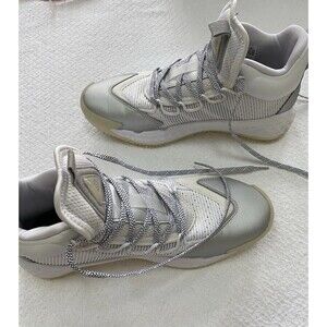 Adidas Pro Boost Mid Basketball Shoes White Silver Metallic FW9511 Men's Size 8.